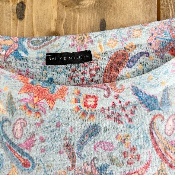 Nally & Millie USA Paisley Sweater M Like NEW - Picture 3 of 8
